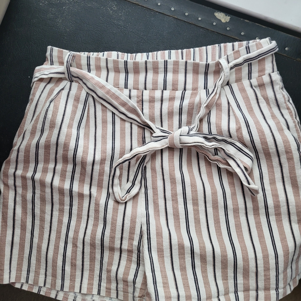 Vanilla Bay High Waist White and Brown Shorts